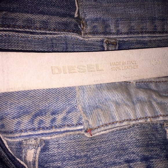 DIESEL WHITE LEATHER BELT WITH LOGO / LOGO BUCKLE - Picture 6 of 7